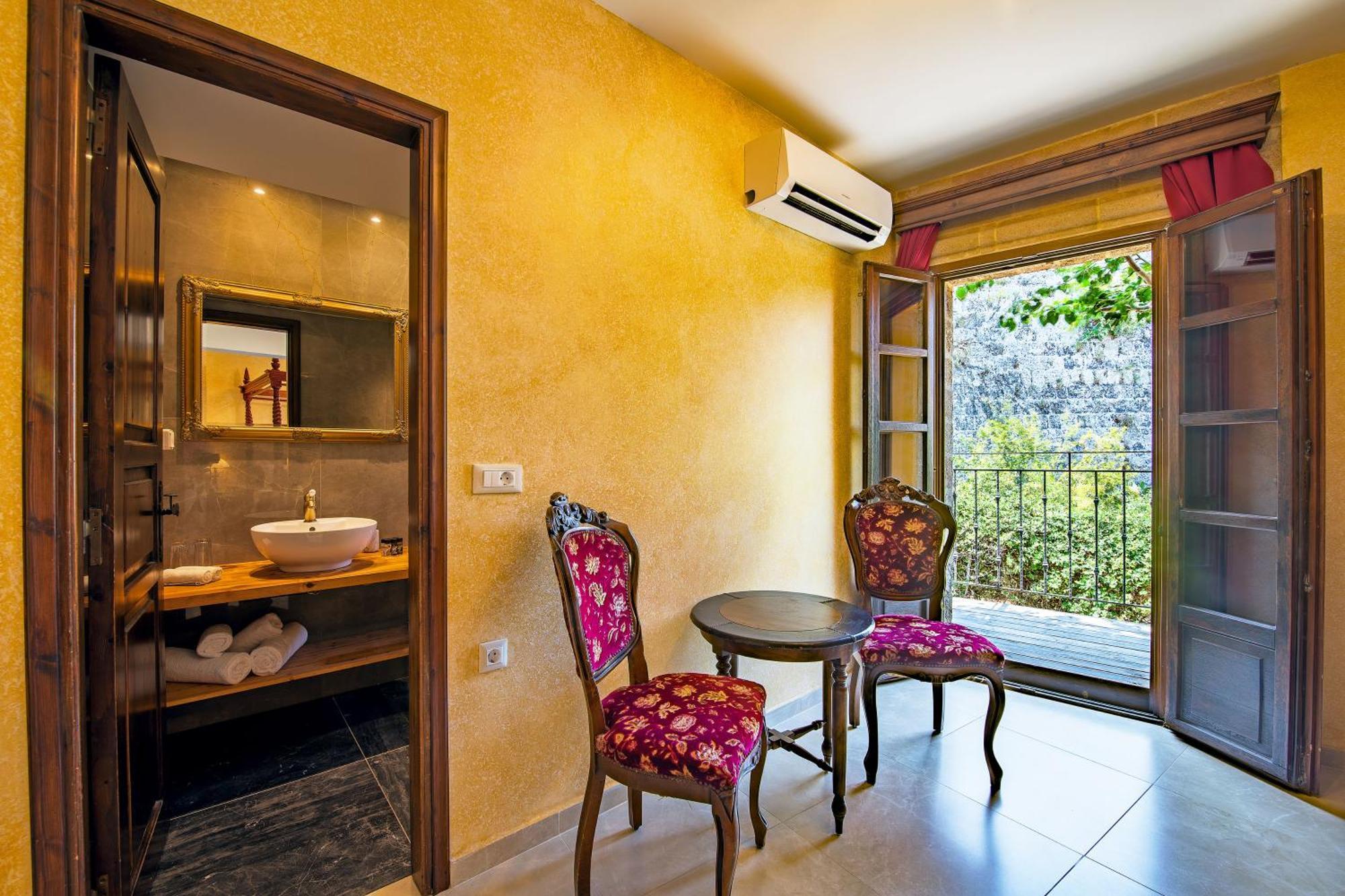 S.nikolis' Historic Boutique Rhodes City